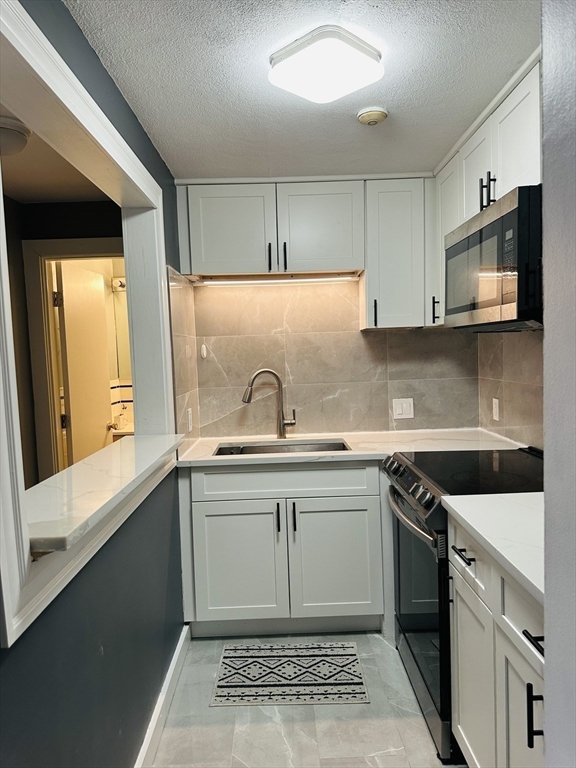 8 Tara Dr # 5