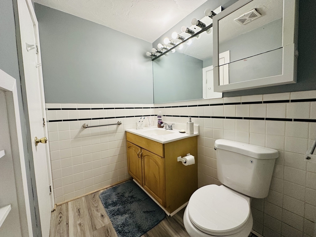 8 Tara Dr # 5