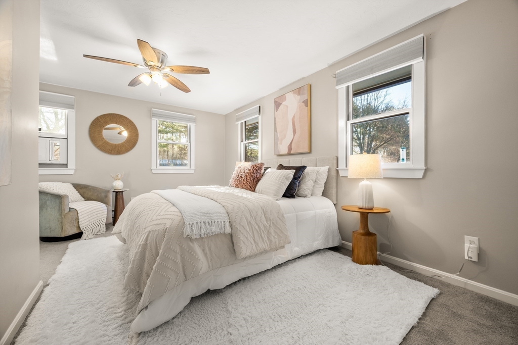 53 Regal St