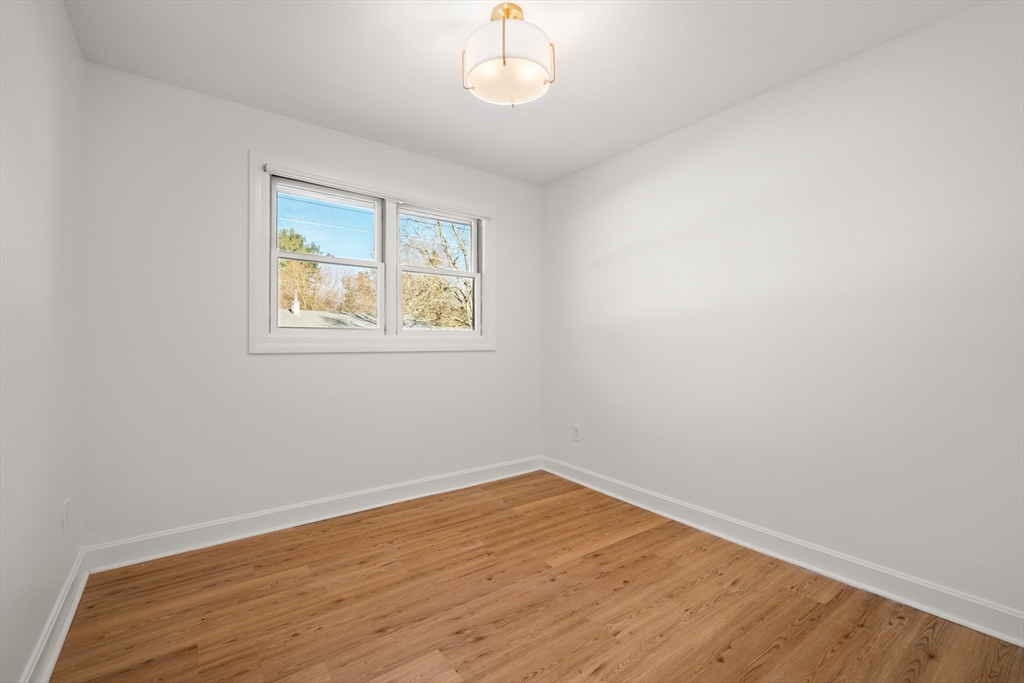 53 Regal St
