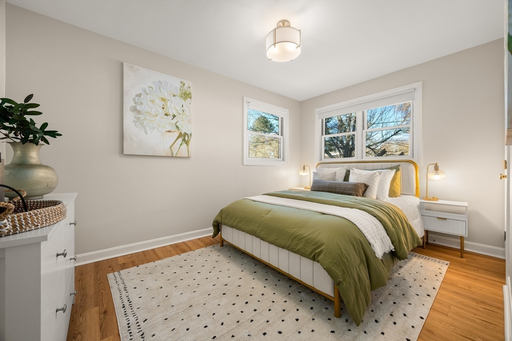 53 Regal St
