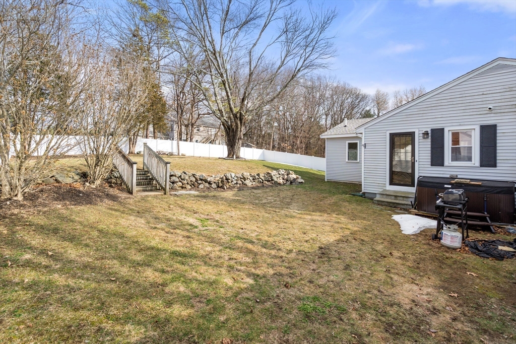 38 Irving Dr