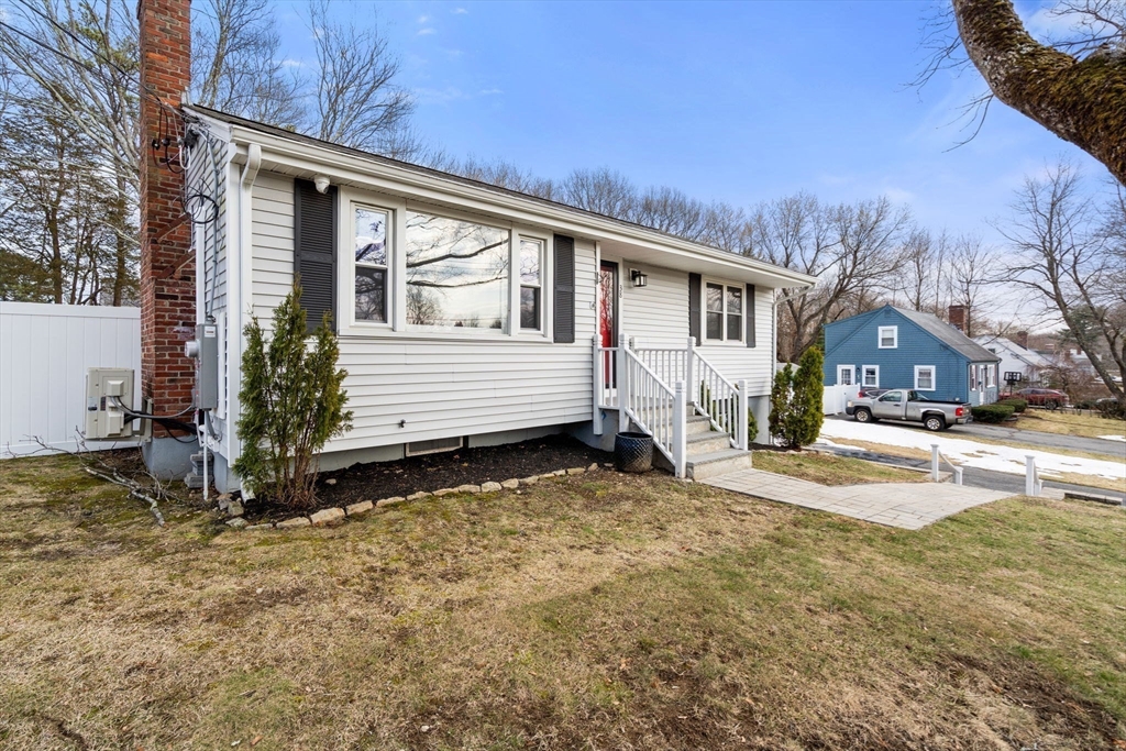 38 Irving Dr