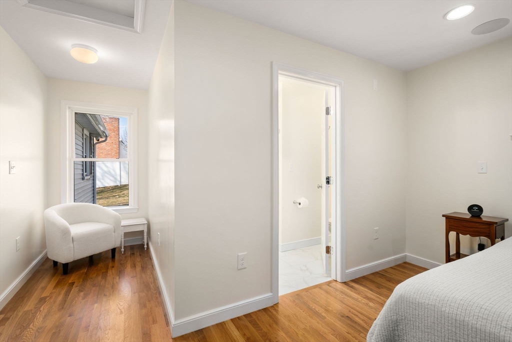 38 Irving Dr
