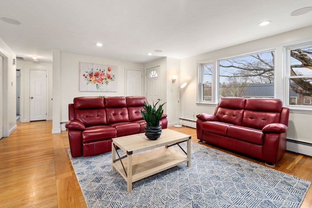 38 Irving Dr