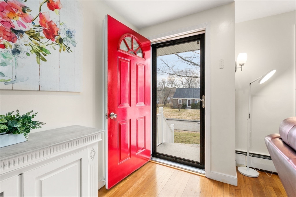 38 Irving Dr
