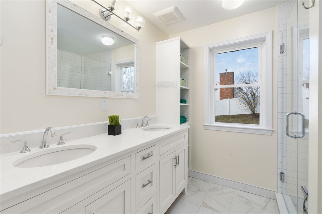 38 Irving Dr