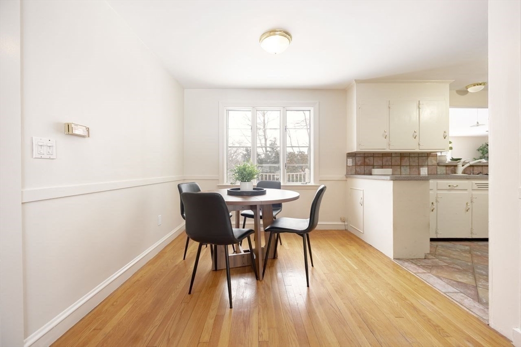 15 Alroy Rd