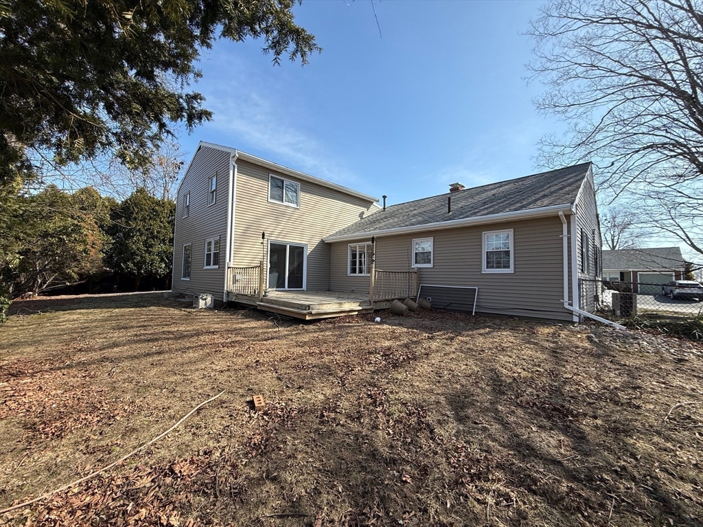 15 Alroy Rd