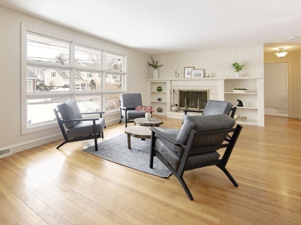 15 Alroy Rd