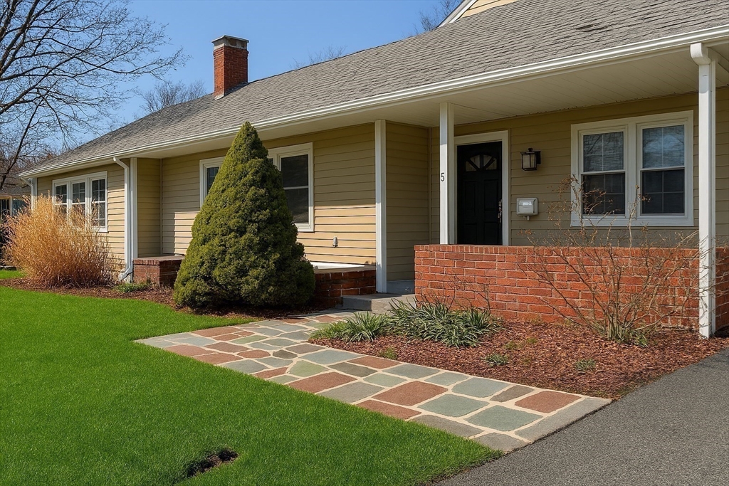 15 Alroy Rd