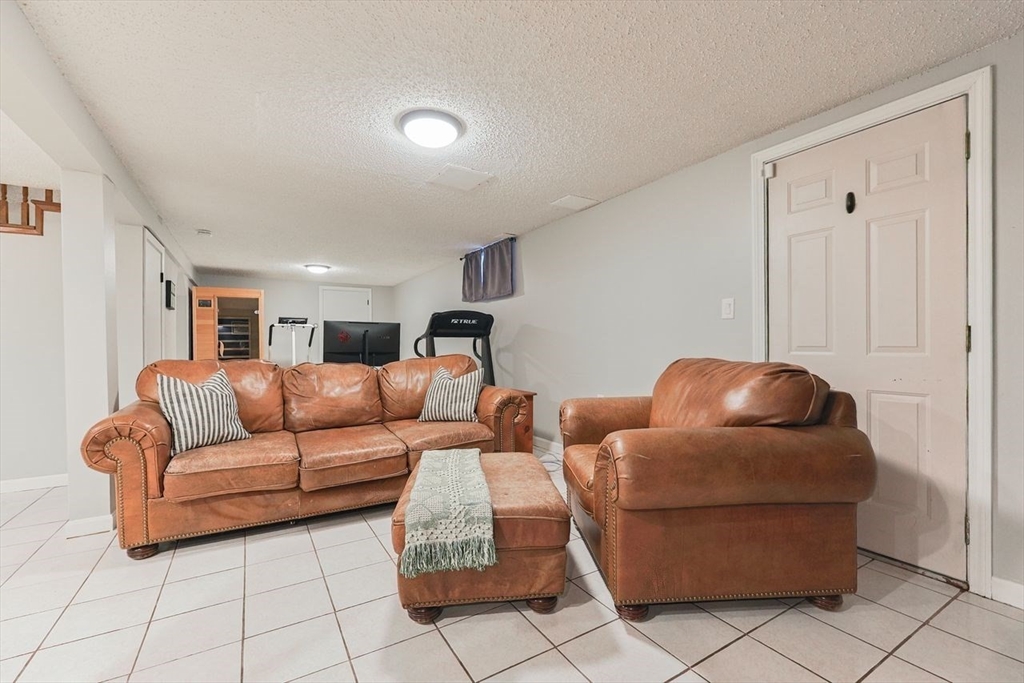 109 Partridge Cir