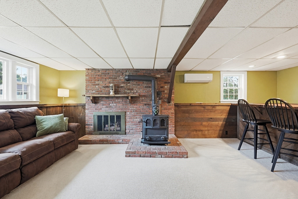 5 Jackson Dr