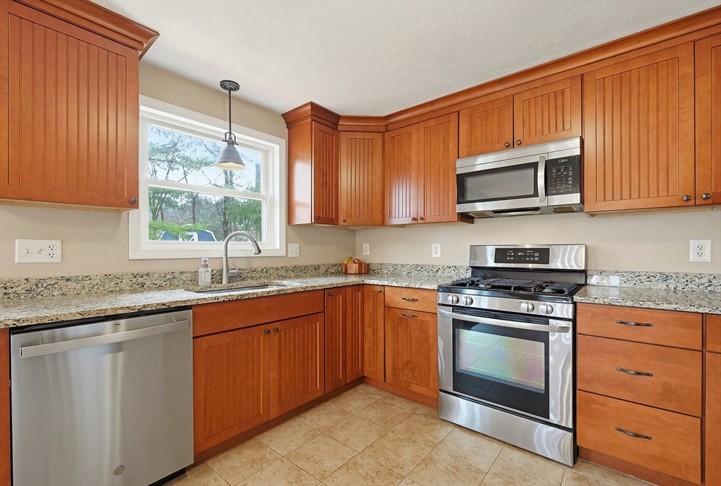 5 Jackson Dr