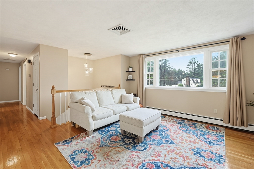 5 Jackson Dr