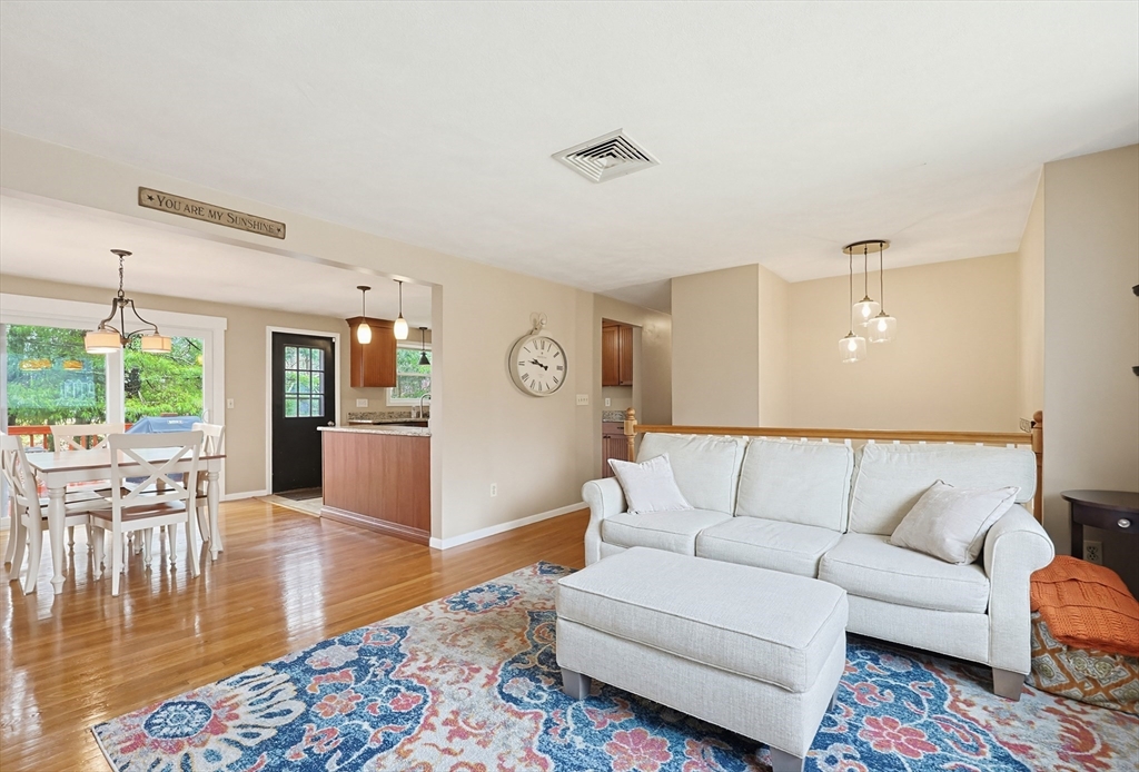 5 Jackson Dr