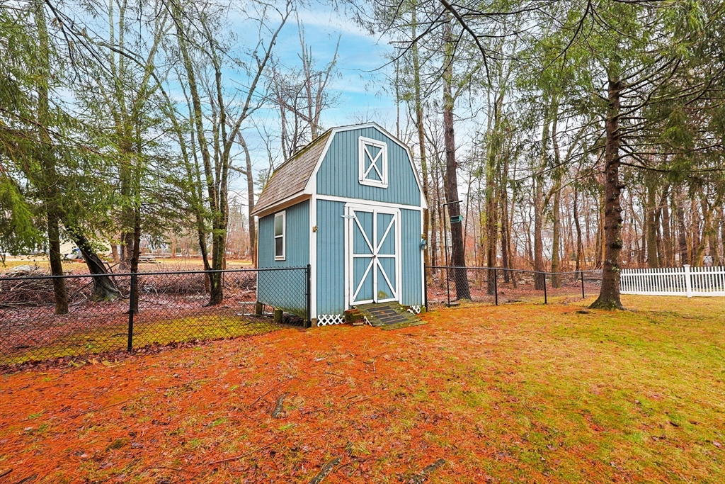 5 Jackson Dr