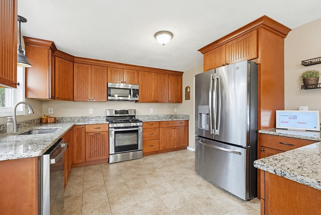 5 Jackson Dr