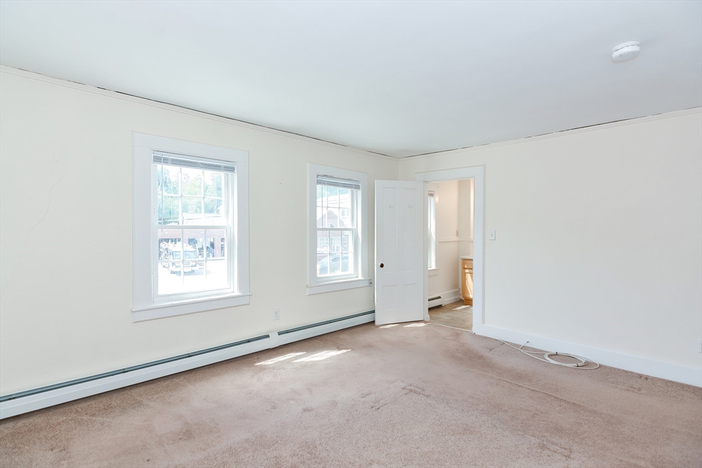 118 Main St