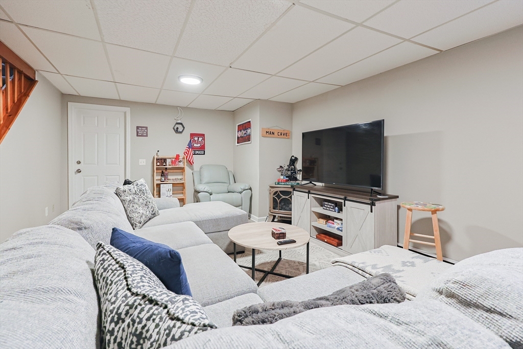 640 Maple Brook Rd # 640