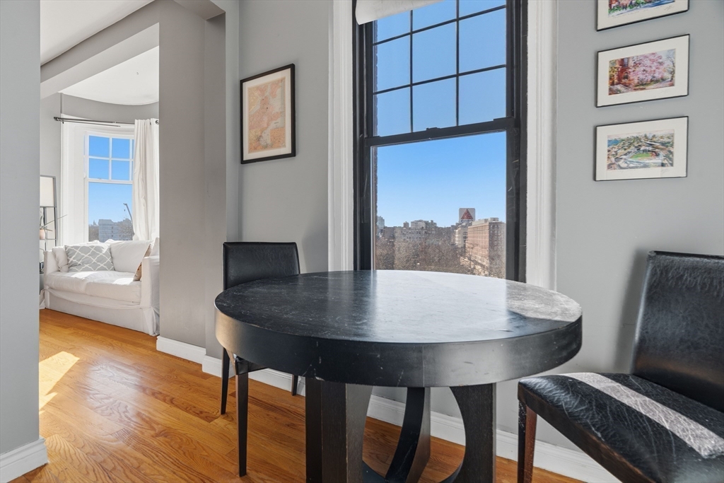 4 Charlesgate E # 606