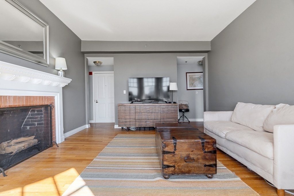 4 Charlesgate E # 606