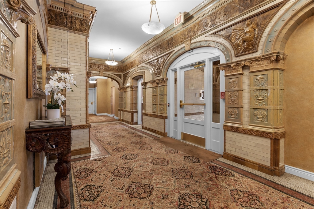 4 Charlesgate E # 606