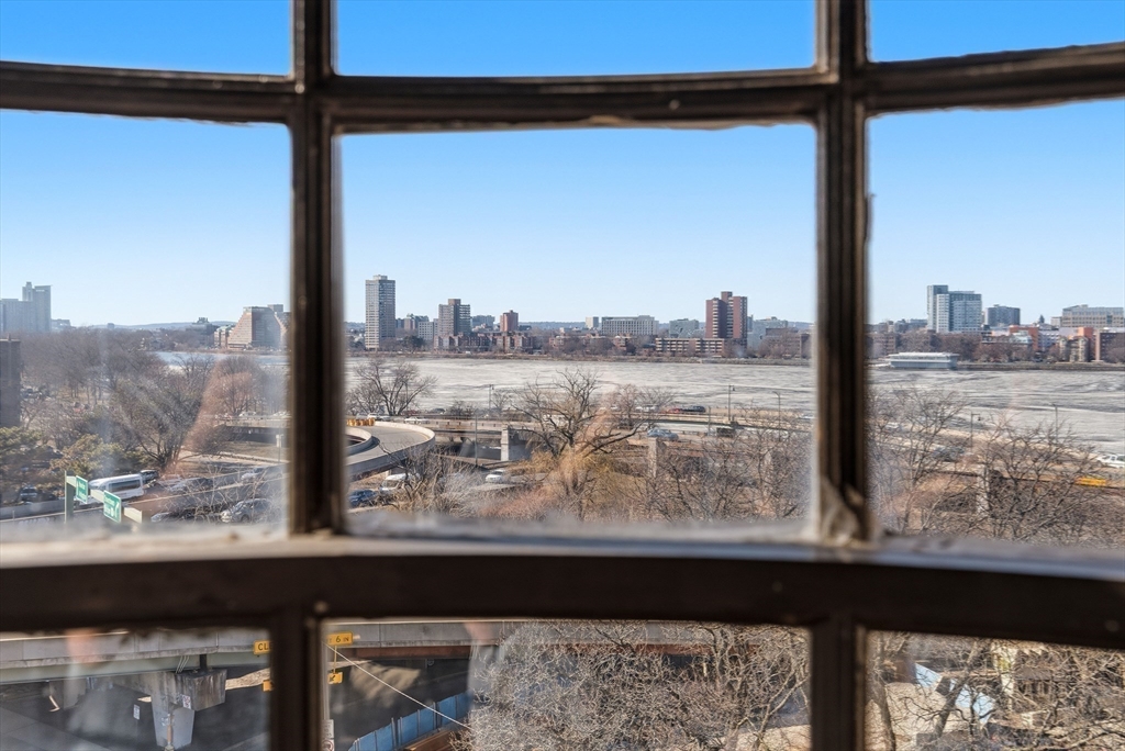 4 Charlesgate E # 606