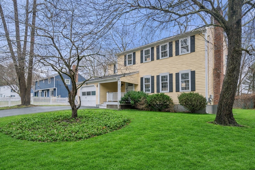 8 Woodfall Road