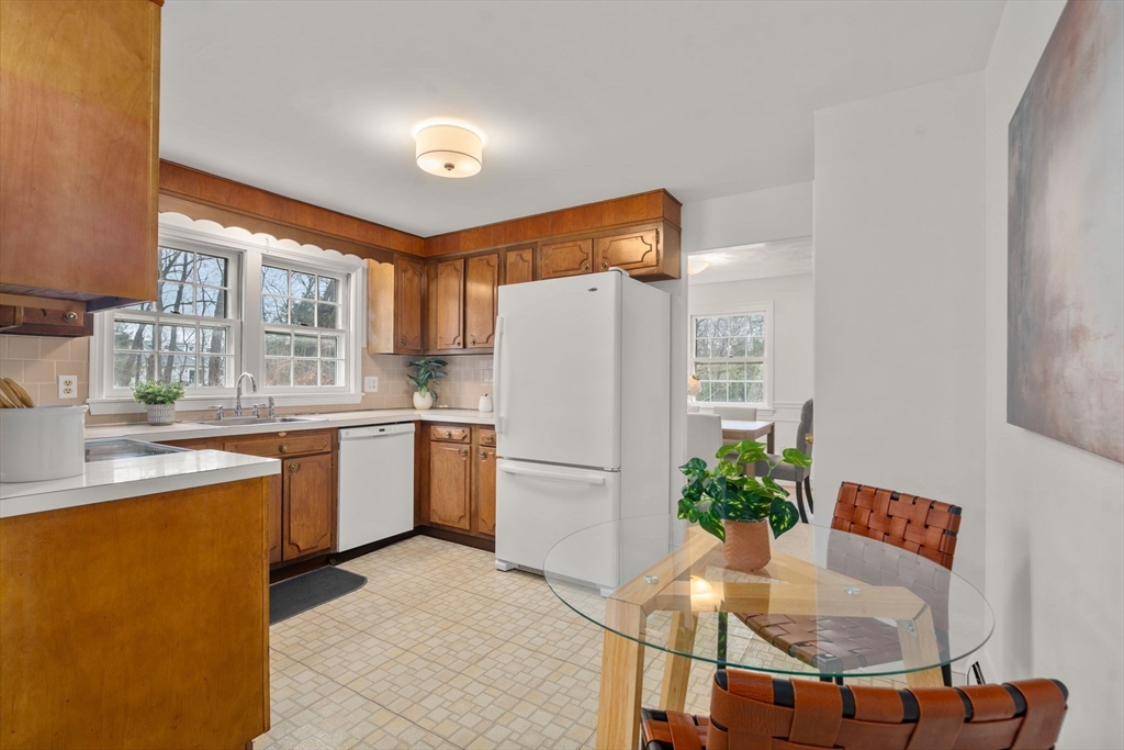 8 Woodfall Road