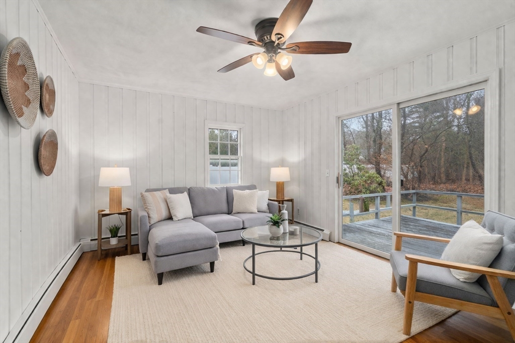 8 Woodfall Road