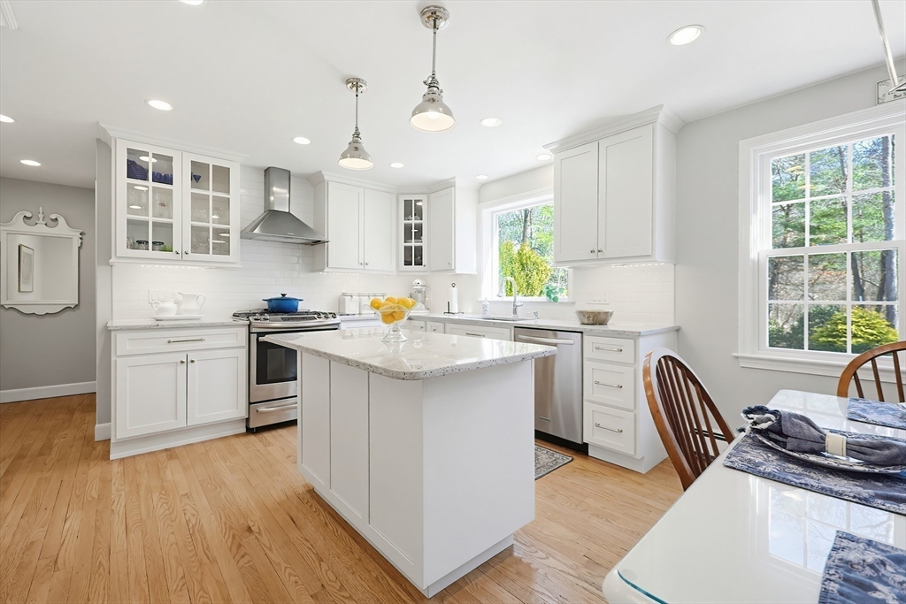 6 Colburn Circle