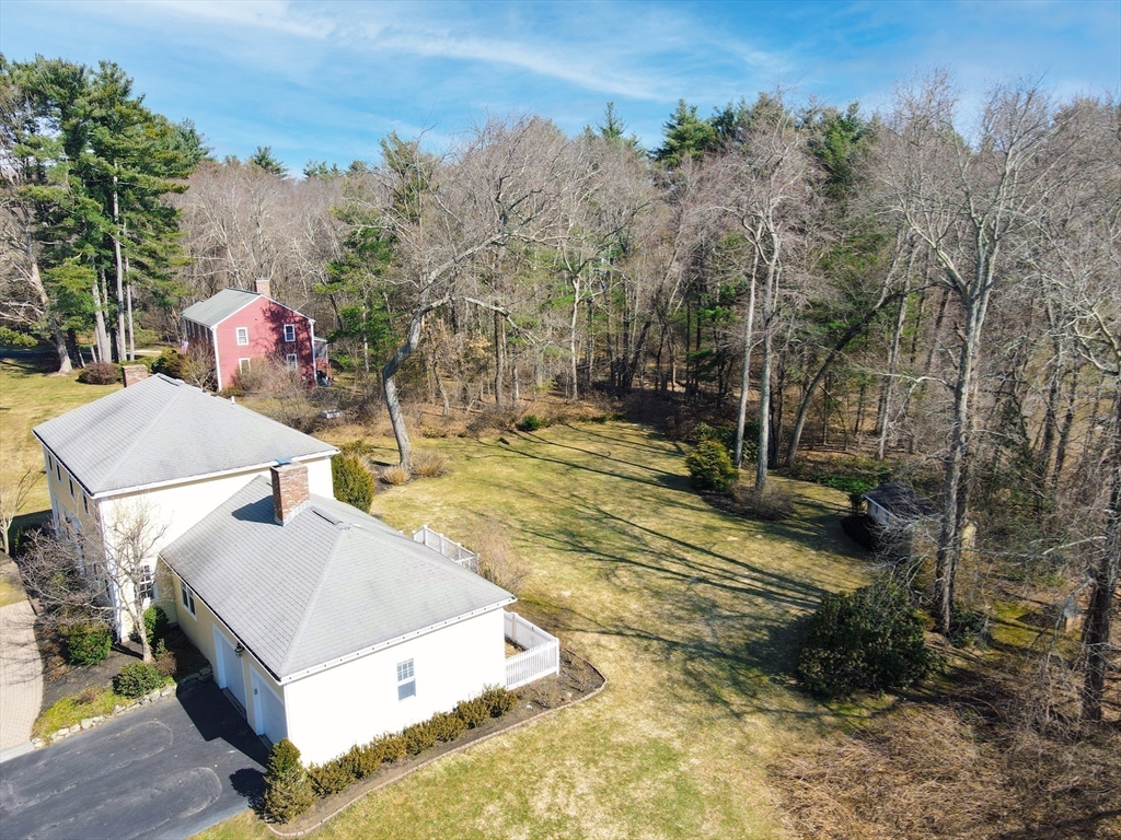 6 Colburn Circle