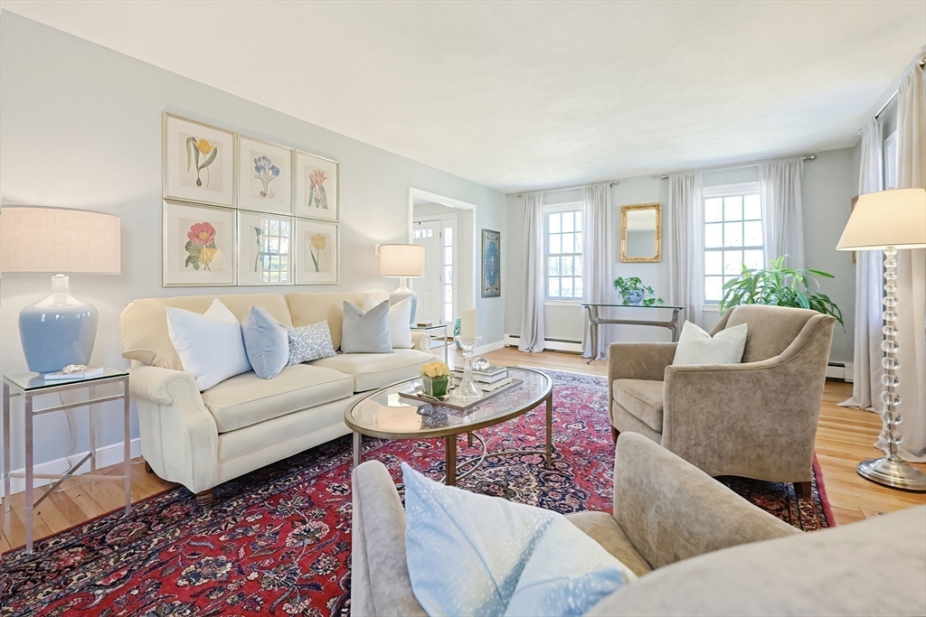 6 Colburn Circle