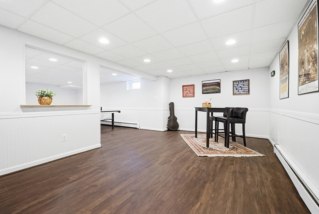 6 Colburn Circle