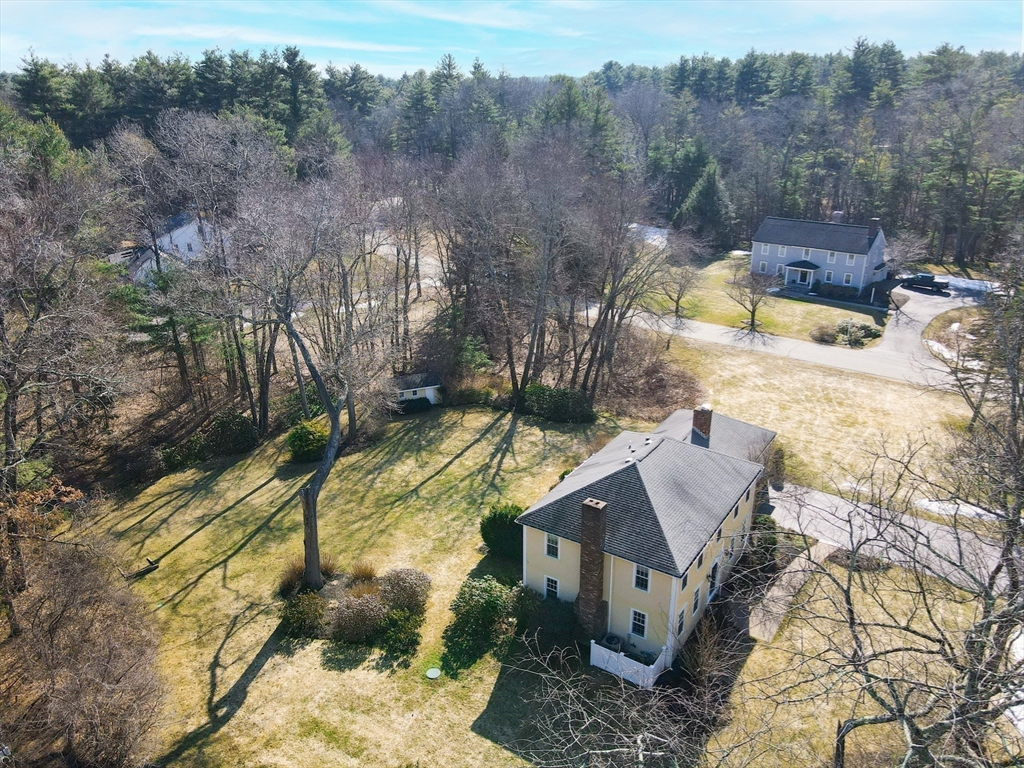 6 Colburn Circle
