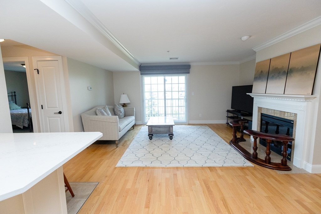 1 Lenox St # 314