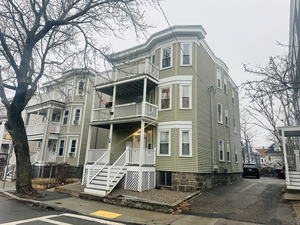 28 Melbourne St # 3
