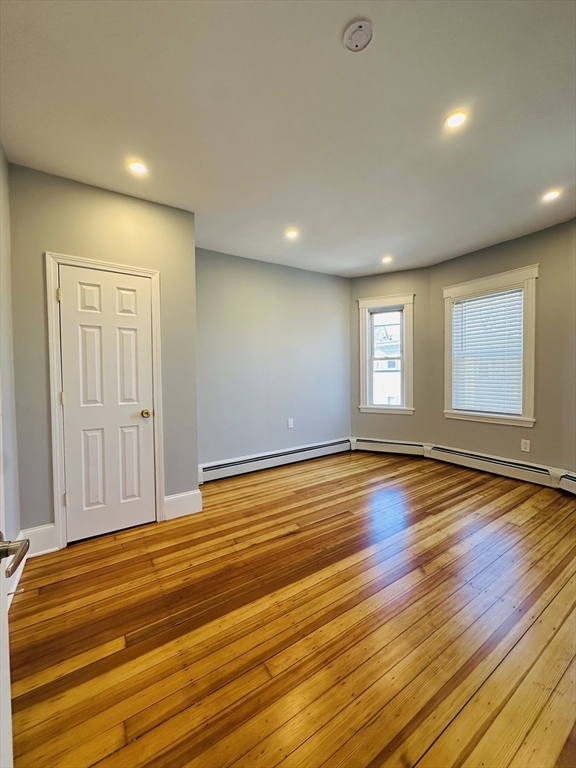 28 Melbourne St # 3