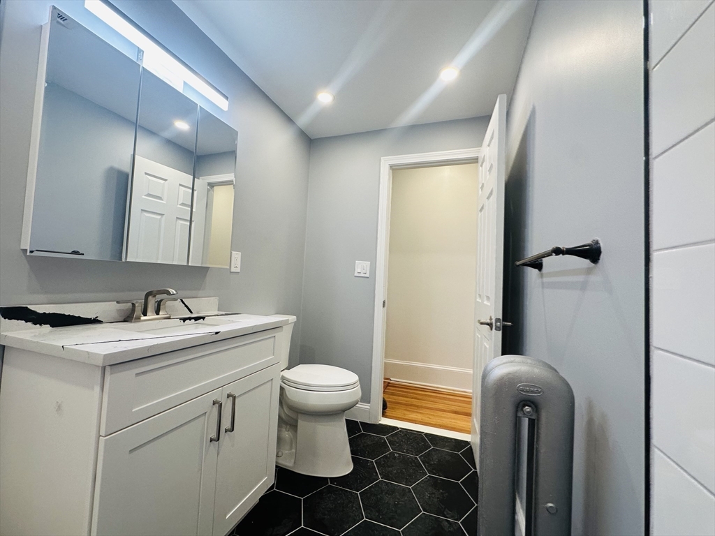 28 Melbourne St # 3