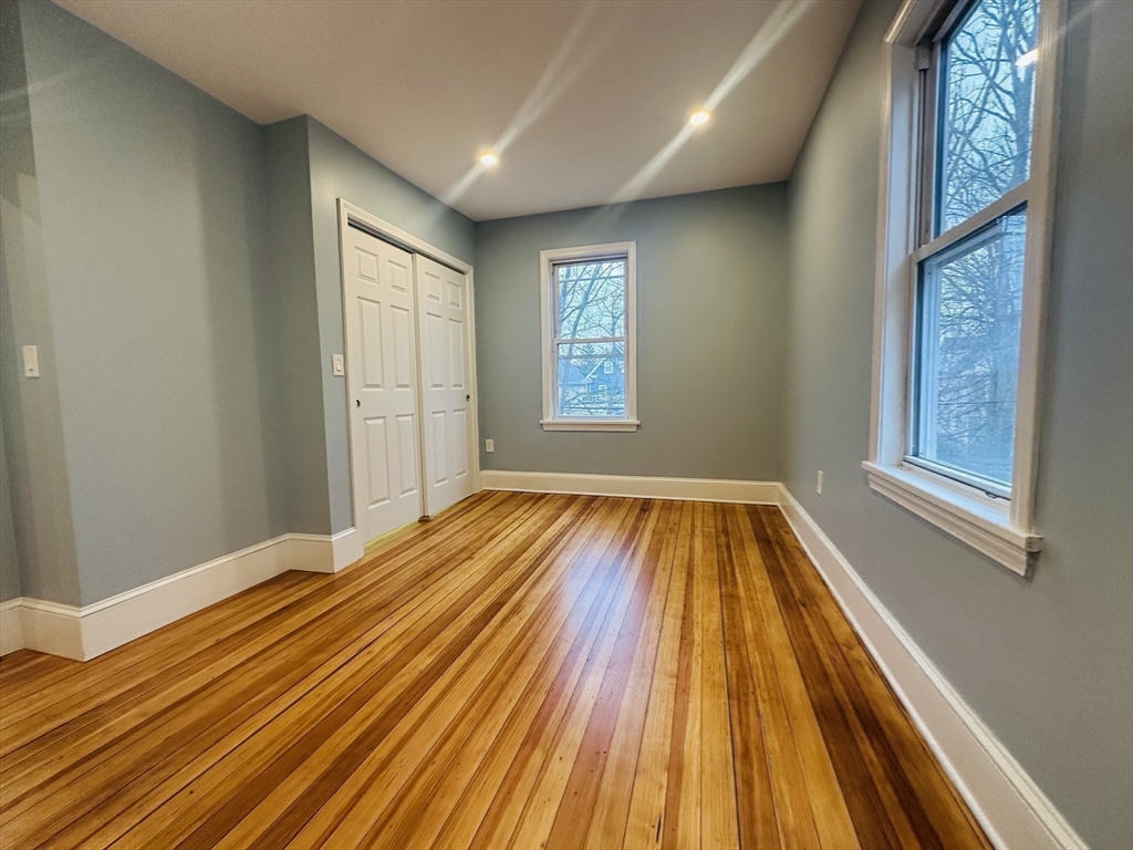 28 Melbourne St # 3