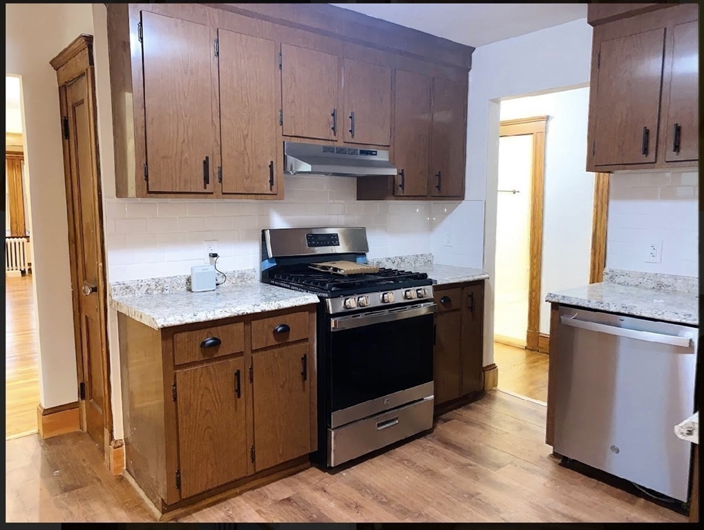 37 Walnut St # 1