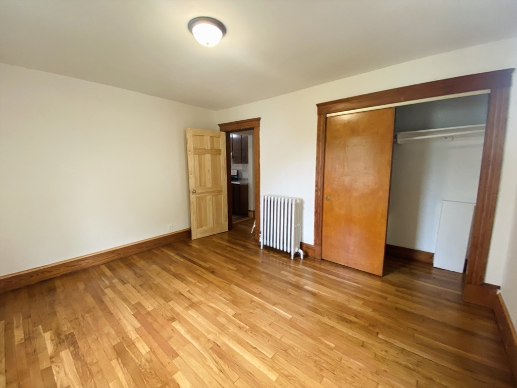 37 Walnut St # 1