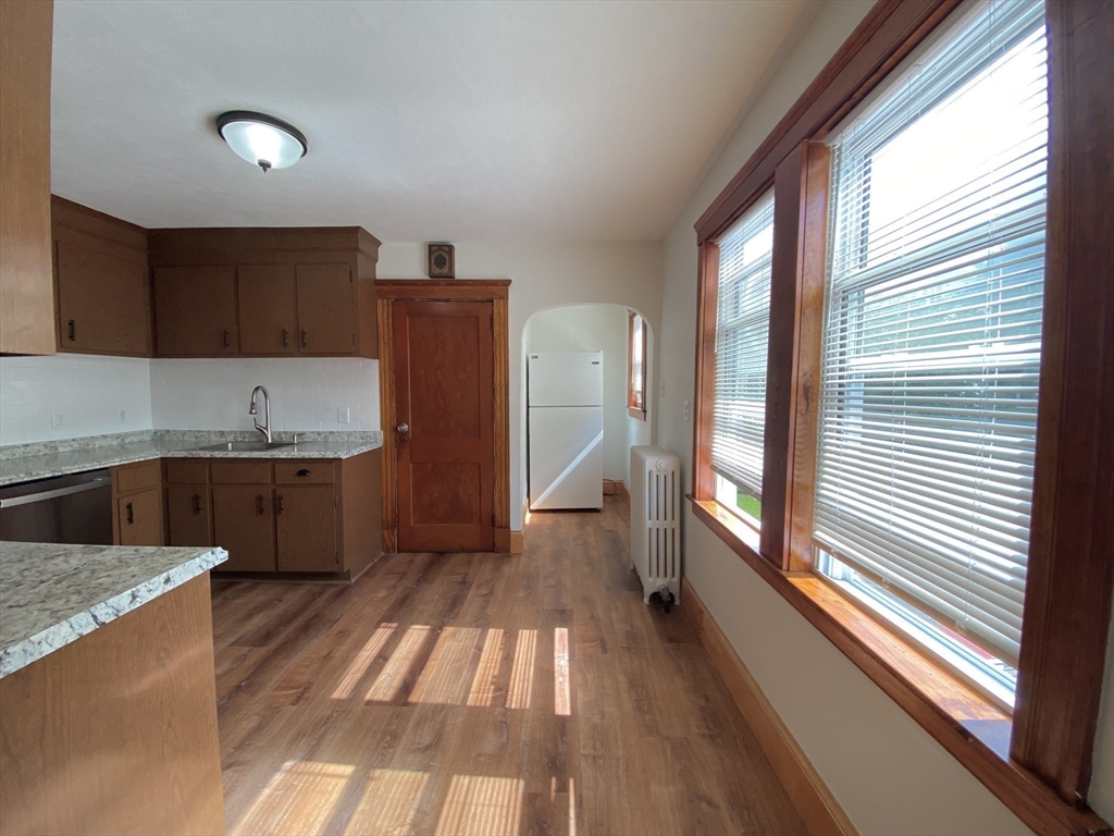 37 Walnut St # 1