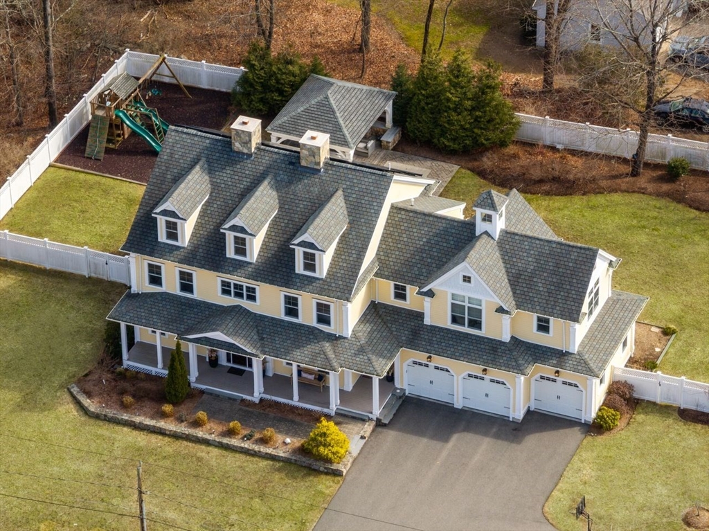 11 Briarwood Dr
