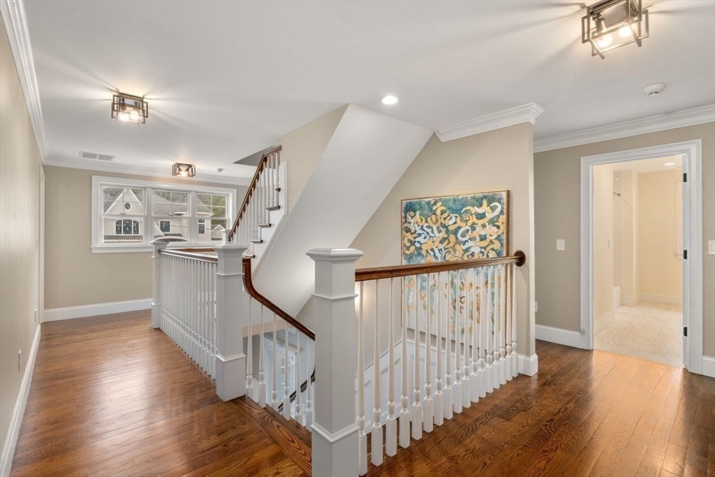 11 Briarwood Dr