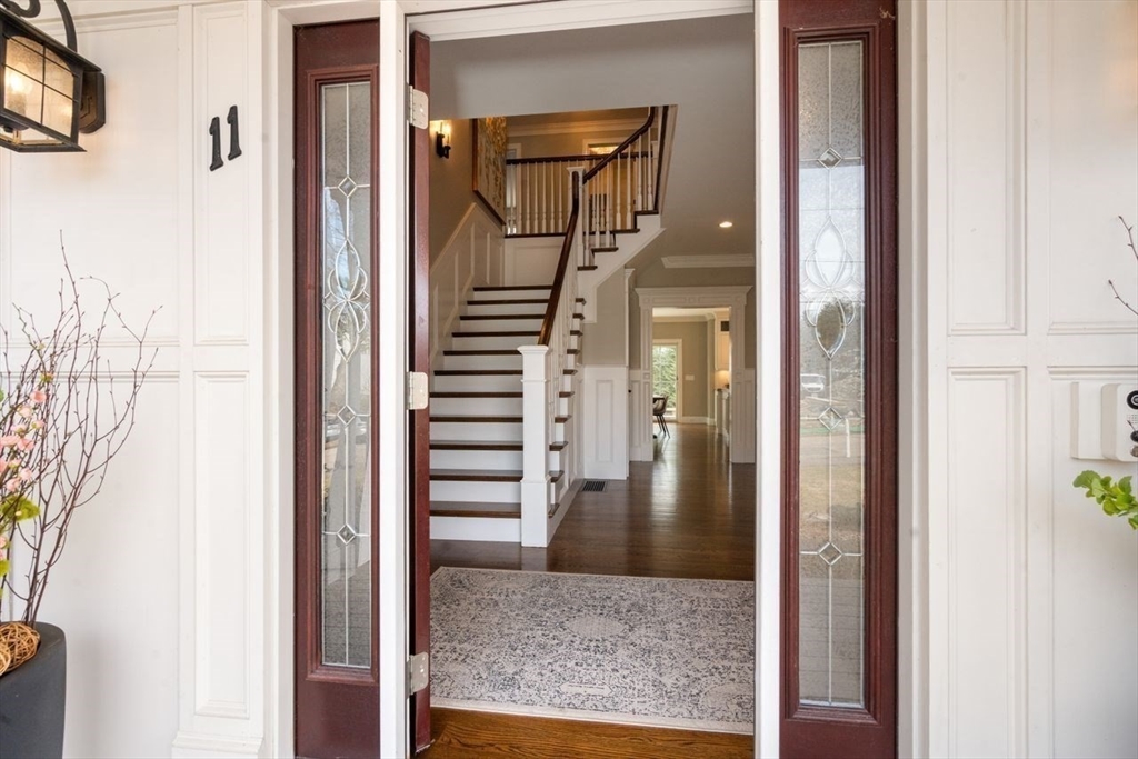 11 Briarwood Dr