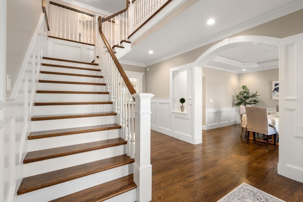11 Briarwood Dr