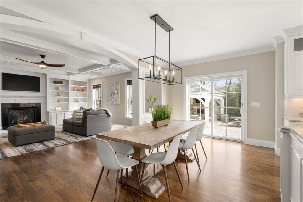 11 Briarwood Dr