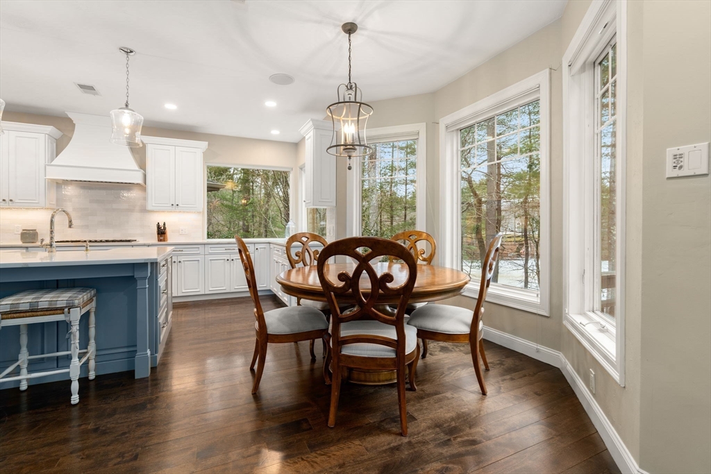 7 Pettee's Pond Lane